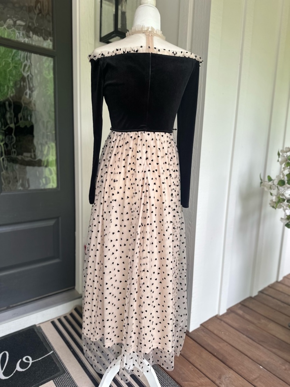 Women’s MOTF Small Elegant Black Velvet & Cream with Hearts - Long-Sleeve Dress - Picture 5 of 8